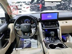 تۆیۆتا لاند کروزەر